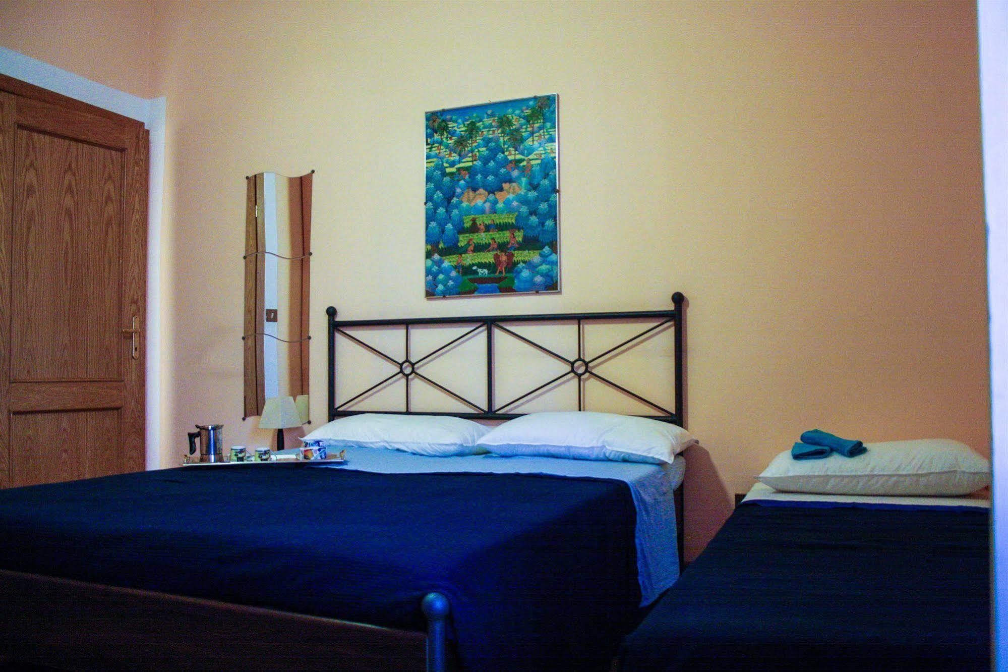 4 Season Bed & Breakfast Roma