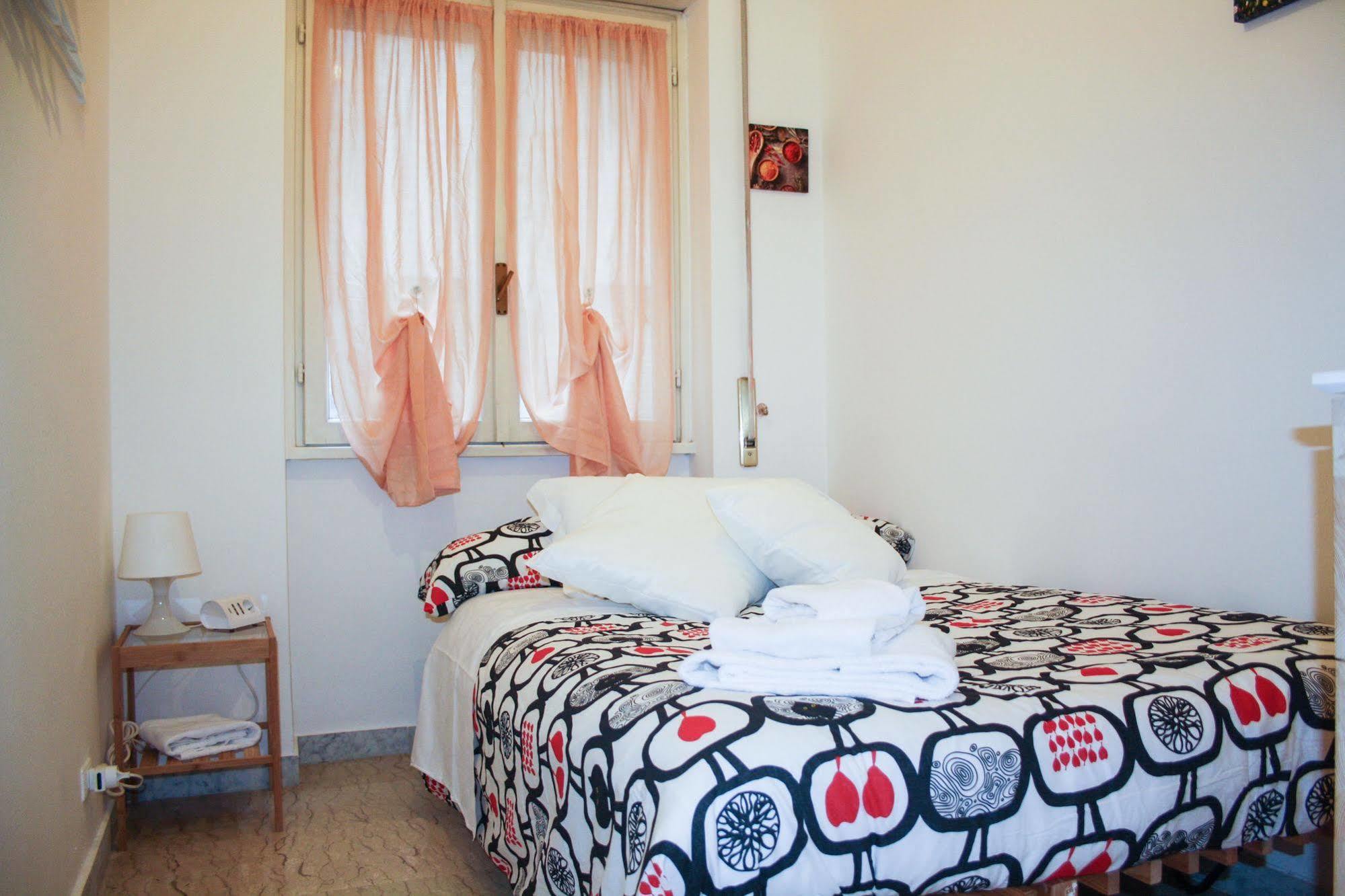 4 Season Bed & Breakfast Roma