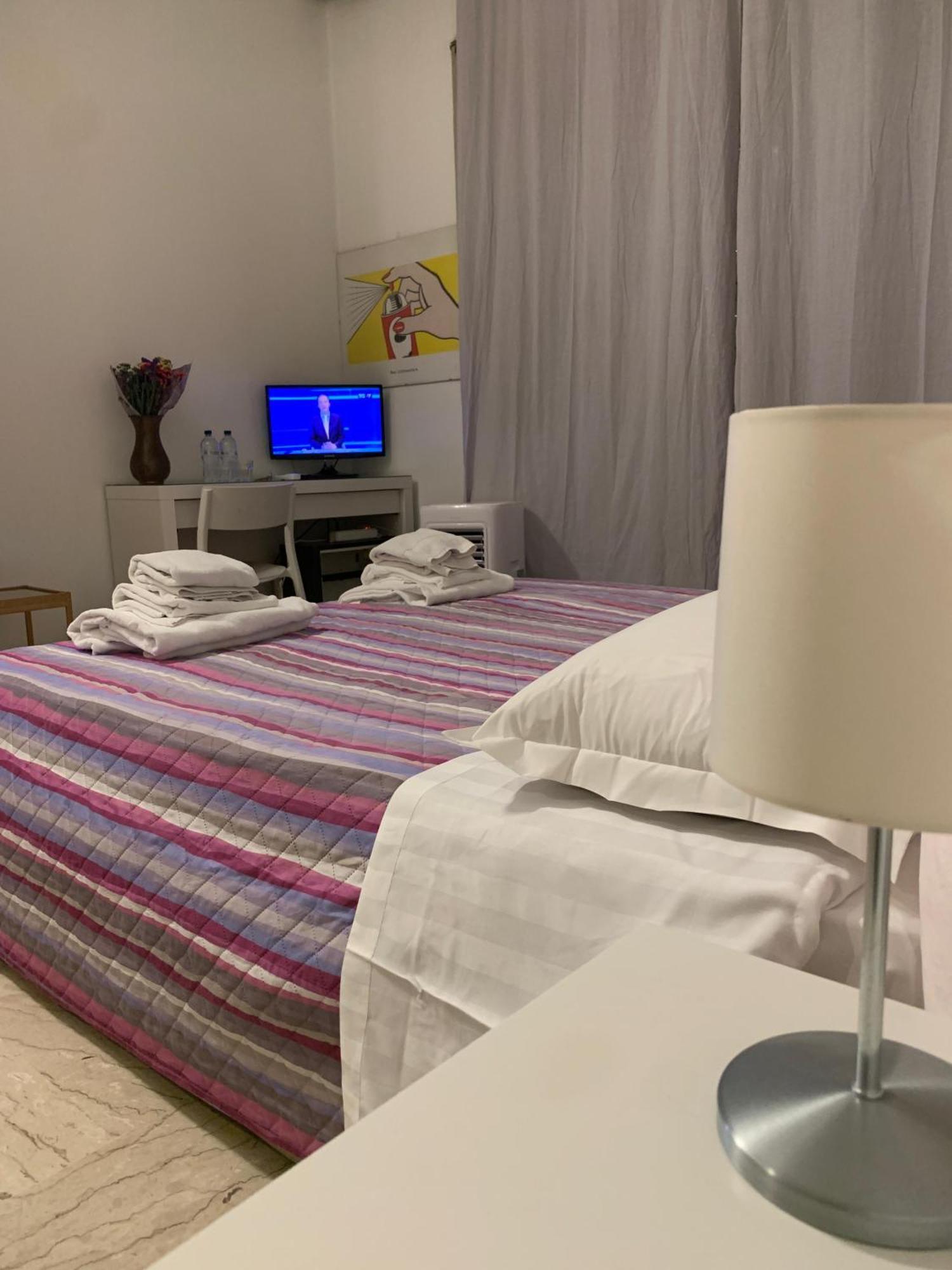 4 Season Bed and breakfast Roma