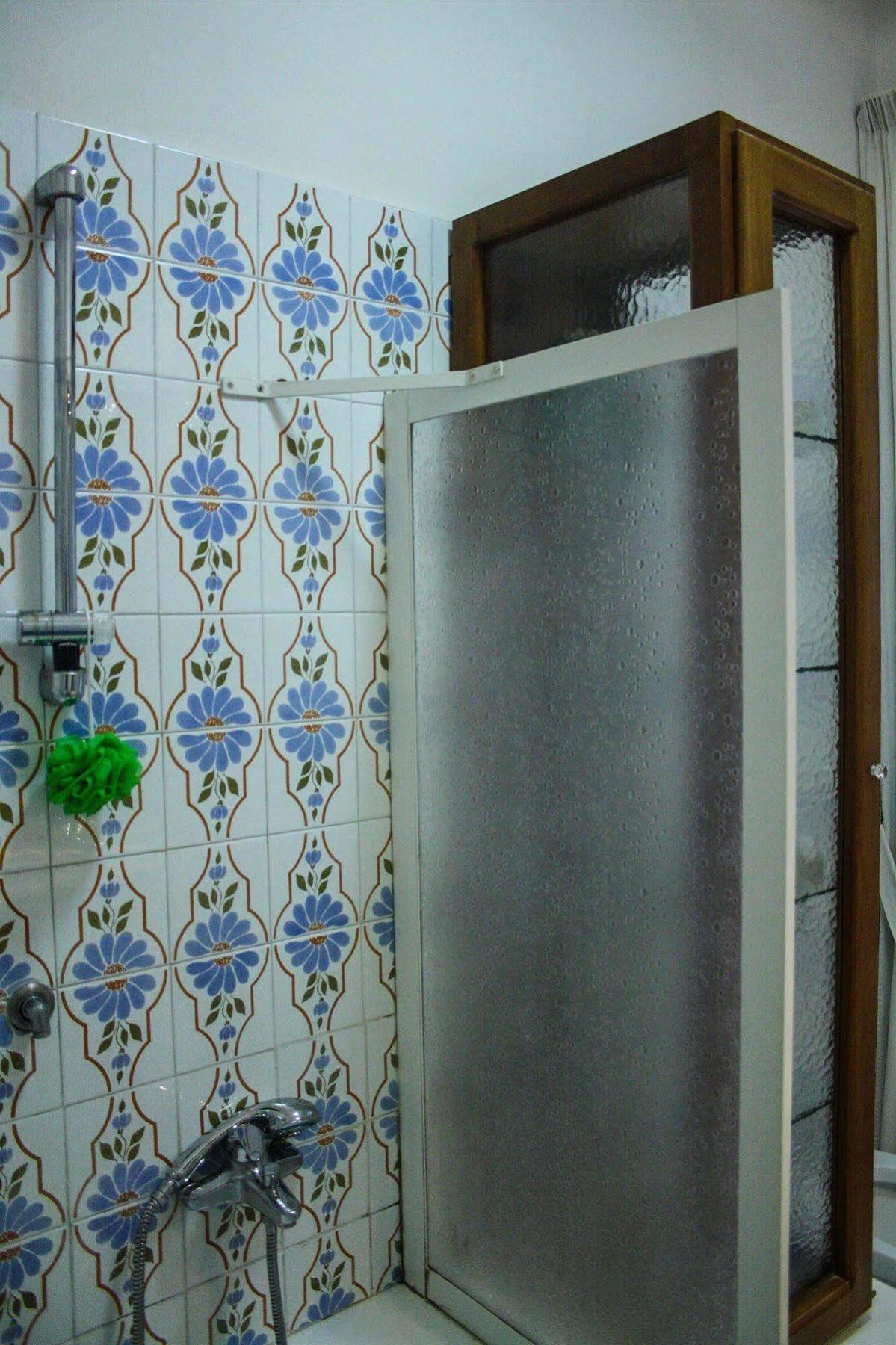 Alojamento de Acomodação e Pequeno-almoço 4 Season 2*