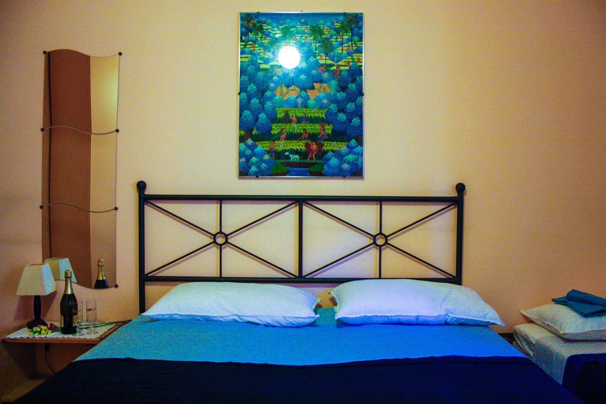 Bed and breakfast 4 Season 2*